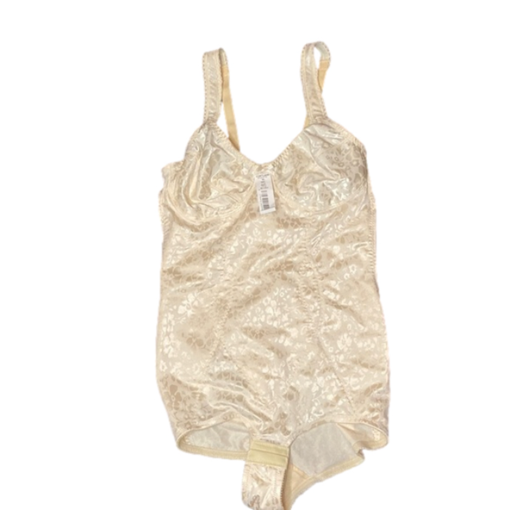 Cortland Intimates Briefer/Shaper Full Bodysuit Blush 36C